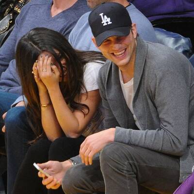 Mila Kunis & Ashton Kutcher: Verliebt beim Basketball