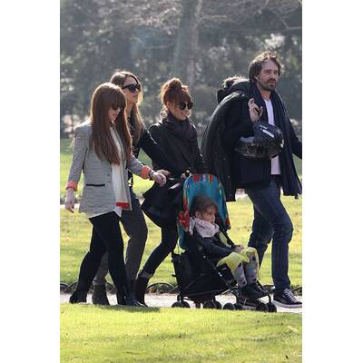 Jessica Alba strawanzt mit Tochter durch Paris 