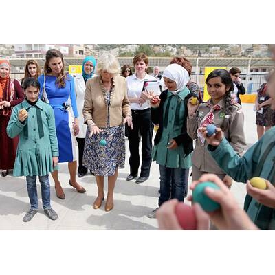 Charles & Camilla besuchen die schöne Königin Rania