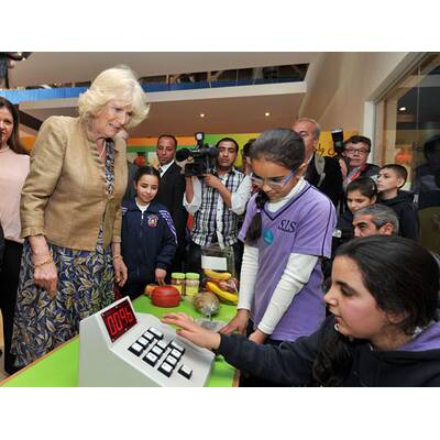 Charles & Camilla besuchen die schöne Königin Rania