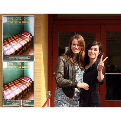 Nora Tschirner zeigt Babybauch