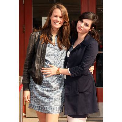 Nora Tschirner zeigt Babybauch