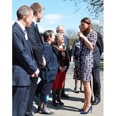 Herzogin Kate: Schwanger & strahlend