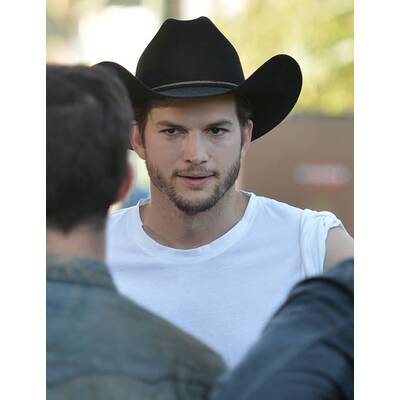 Ashton Kutcher als Cowboy auf Musikfestival 