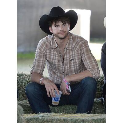 Ashton Kutcher als Cowboy auf Musikfestival 