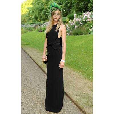 Prinz Charles, Camilla und Cara amüsieren sich prächtig