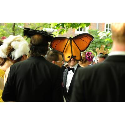 Prinz Charles, Camilla und Cara amüsieren sich prächtig