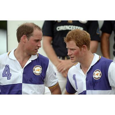 Prinz William und Prinz Harry beim Polo-Turnier