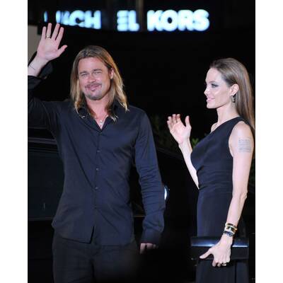 Brad Pitt & Angelina Jolie in Tokyo