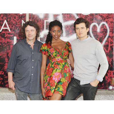 Orlando Bloom küsst fremd