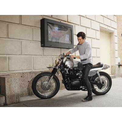 Orlando Bloom küsst fremd