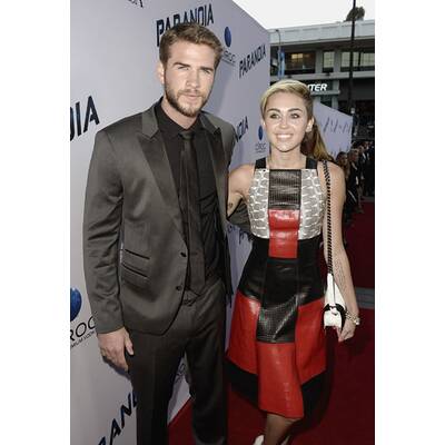 Miley Cyrus & Liam Hemsworth bei 