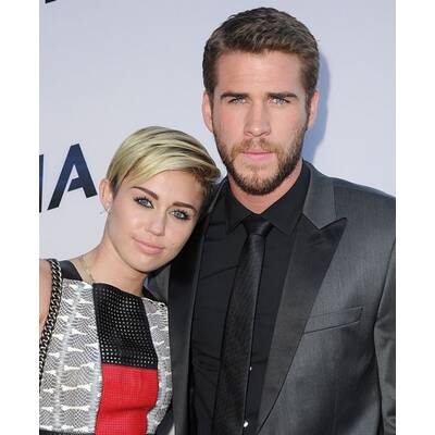 Miley Cyrus & Liam Hemsworth bei 