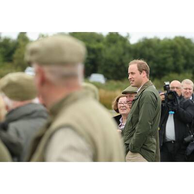 Prinz William macht's Charles nach