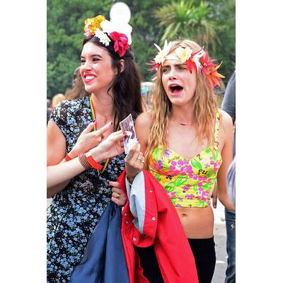 Cara Delevingne lässt die Sau raus