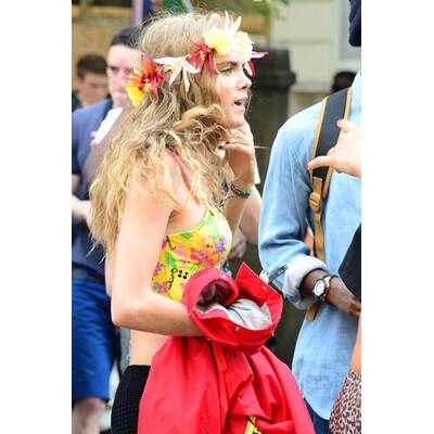 Cara Delevingne lässt die Sau raus