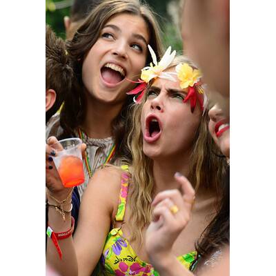 Cara Delevingne lässt die Sau raus