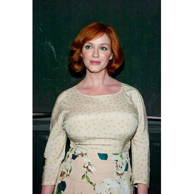 Christina Hendricks in unvorteilhaften Top