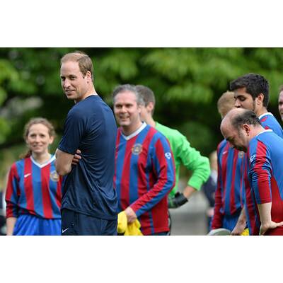 Prinz William am Fußballfeld