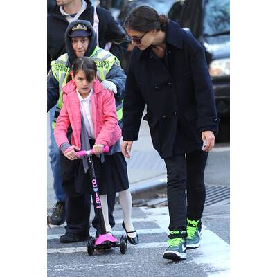 Suri Cruise mit Mama Katie in New York unterwegs
