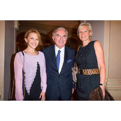 Tapfere Kylie Minogue lächelt trotz Trennung