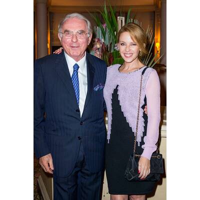 Tapfere Kylie Minogue lächelt trotz Trennung