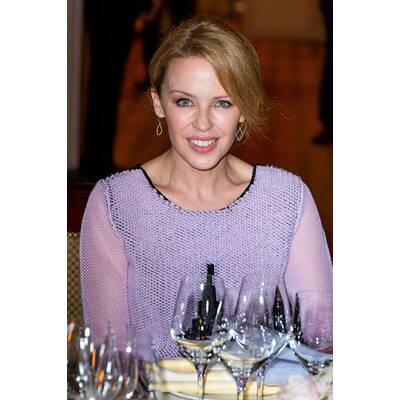 Tapfere Kylie Minogue lächelt trotz Trennung