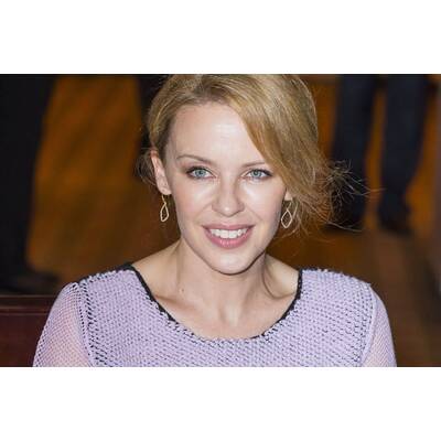 Tapfere Kylie Minogue lächelt trotz Trennung