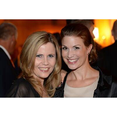 Stars bei der Präsentation des Fine Nude Art Kalenders 2014