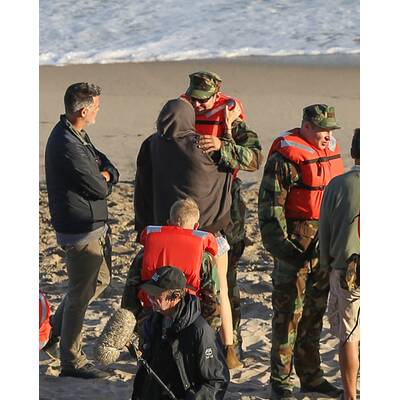 Bradley Cooper & Suki Waterhouse schmusen am Filmset