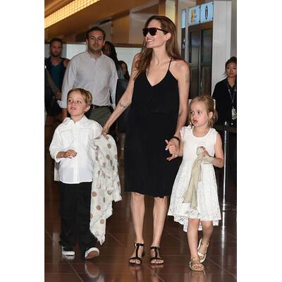 Angelina Jolie mit Pax, Shiloh, Knox und Vivienne in Japan