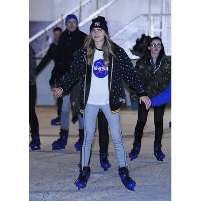 Cara Delevingne in Weihnachts-Stimmung