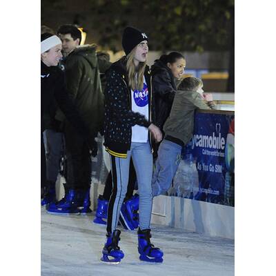 Cara Delevingne in Weihnachts-Stimmung