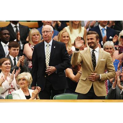David Beckham führt Mama Sandra zu Tennismatch aus