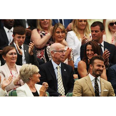 David Beckham führt Mama Sandra zu Tennismatch aus
