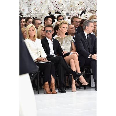 Charlize Theron & Sean Penn turteln bei Pariser Fashion Week