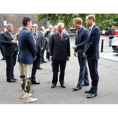 Prinz William & Harry unterwegs mit Papa Charles