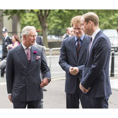 Prinz William & Harry unterwegs mit Papa Charles