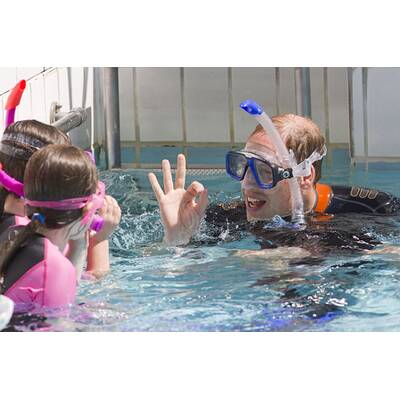 Prinz William macht unter Wasser eine gute Figur