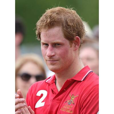 Prinz Harry führt sein Polo-Team zum Sieg