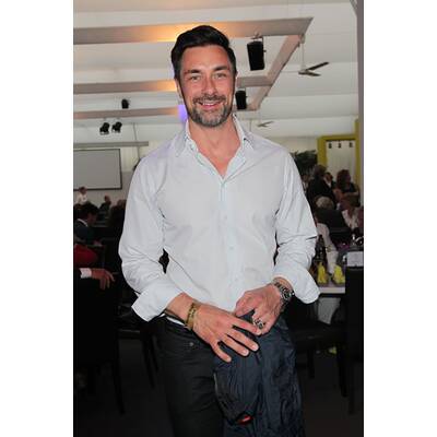 Promis feiern auf Reitturnier