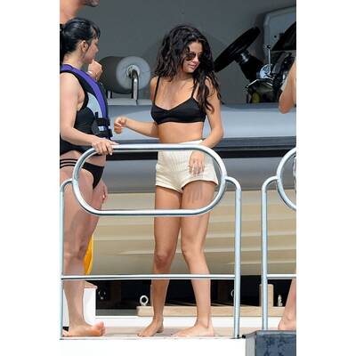 Cara Delevingne & Selena Gomez im Yachturlaub