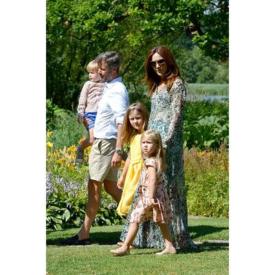 Traditionelles Sommershooting der dänischen Royals