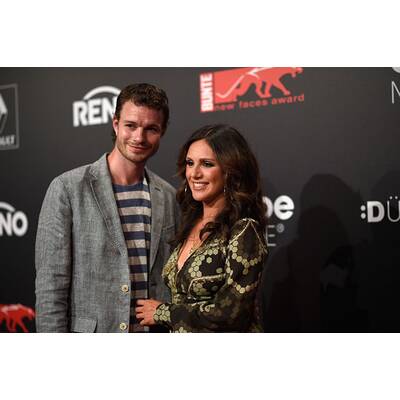 Nazan Eckes zeigt stolz ihren Babybauch