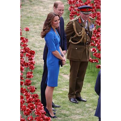 Herzogin Kate & Prinz William pflanzen Mohnblume