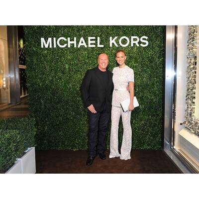 Bar Rafaeli in weißer Spitze 