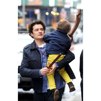 Orlando Bloom spaziert mit Sohn Flynn