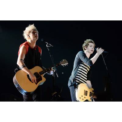 Gwen Stefani & Jennifer Lopez