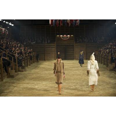 Chanel-Métiers d'Art Show 2013