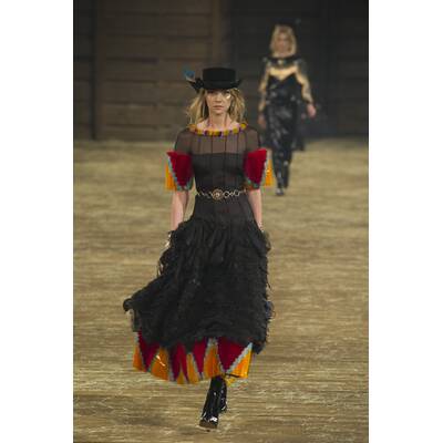 Chanel-Métiers d'Art Show 2013